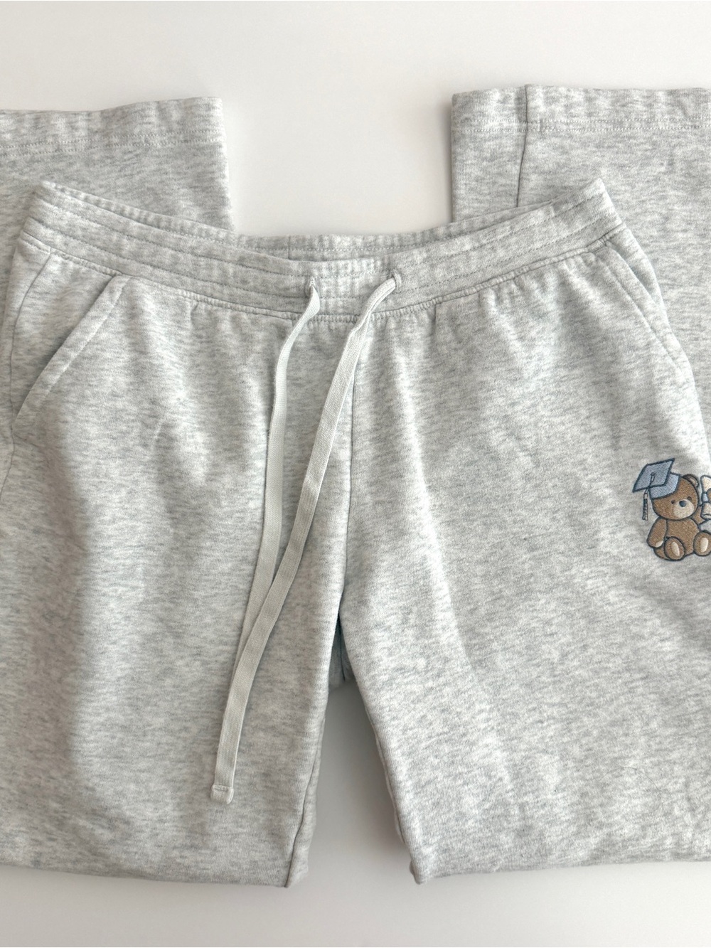 EUC Hollister Grad Bear Sweatpants